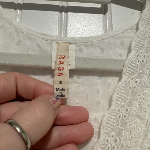 Raga Ariana White Eyelet Lace Midi Dress Cottage Wedding Size Small - Picture 5 of 7